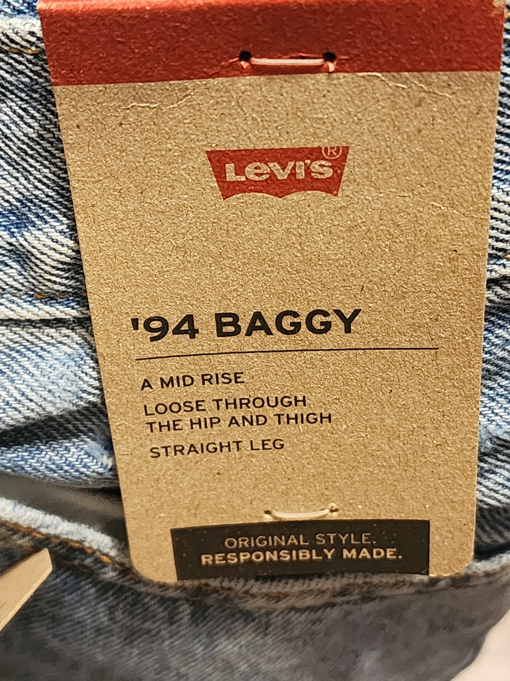 Levi’s Women’s 94 Baggy Jeans 24x31 Light Wash Distressed Mid Rise Straight Leg - Picture 5 of 12